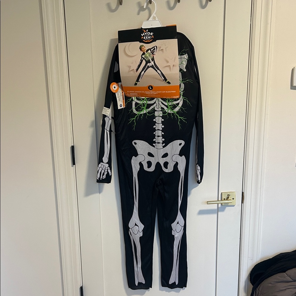 Kids Skeleton Costume with Glow-in-the-Dark Design